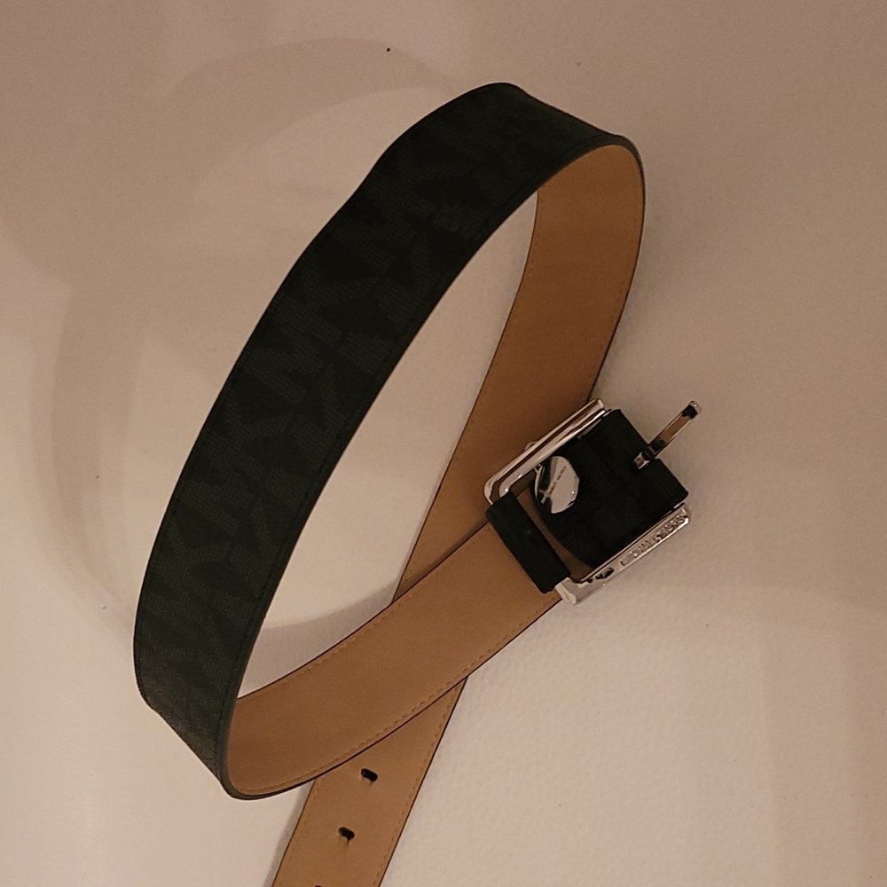 Belt - Picture 2 of 3